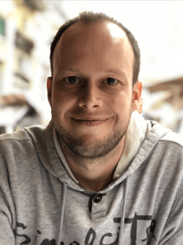 Владимир Макаров